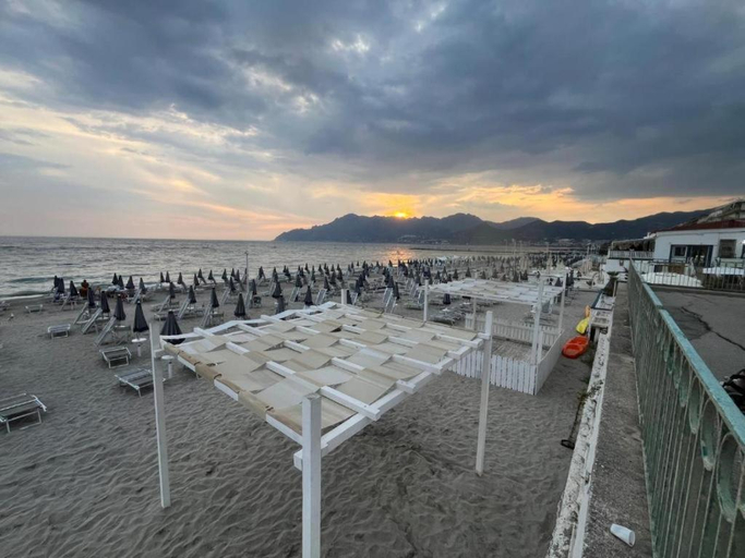 Others 5, SeaSide Apartment, Salerno