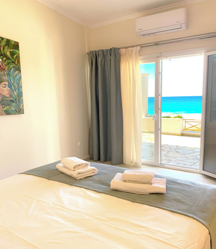 Bedroom 3, Beachfront 4-bed Luxury Suite - Agios Gordios Corfu Greece, Ionian Islands