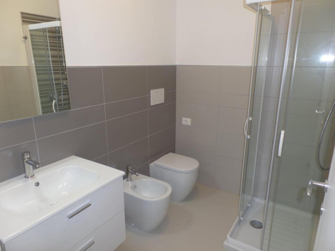 Bathroom, Bright Holiday Home With Private Terraces, Venezia