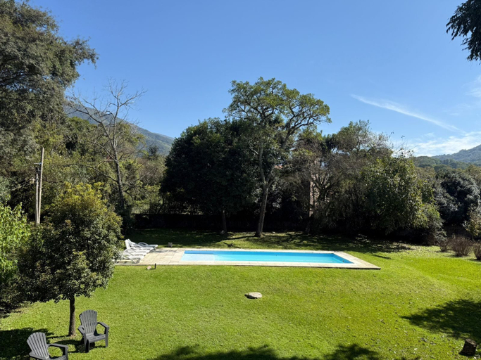 Pool 4, Monoambiente de Categoría, Capital