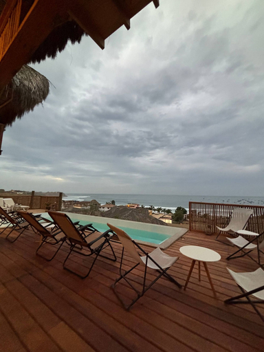 Room 2, w Relaxing Oceanfront 5BR in Punta Veleros, Talara