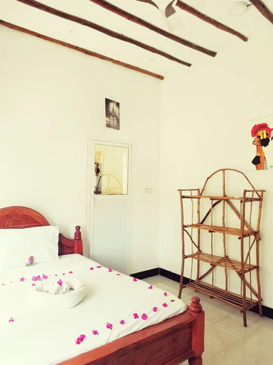 Bedroom, Room-room Ally at the Beach for 2 - 3 gu, Kaskazini 'A'