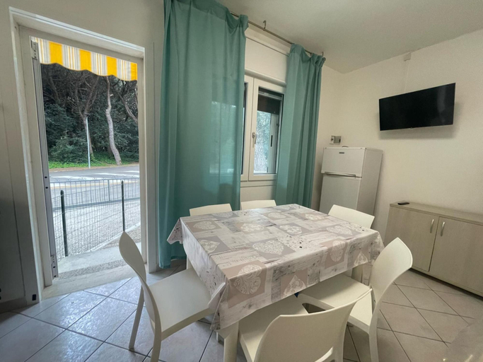 Dining, Cozy Flat at a Short Distance From Rosolina Beach, Rovigo
