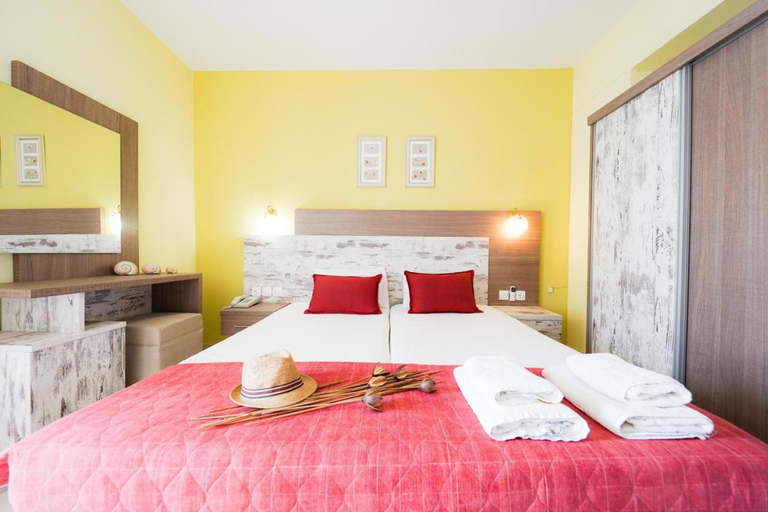 Room 4, Dionisos Palms, Central Macedonia