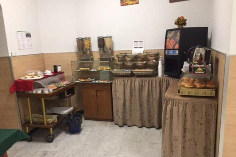 Food & Drinks 4, Le Tre Stazioni, Genova