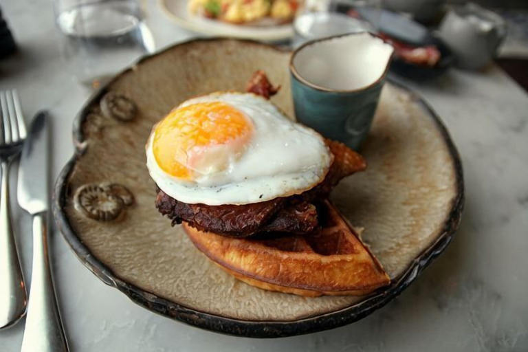 Food & Drinks 5, Eldon Chambers Pod 7 by City Living London, London