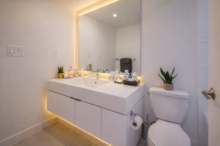 Bathroom 5, Cityscape Suites Toronto, Toronto