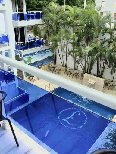 Pool 2, Condo Face à Épicerie à 3 Minutes de la Plage 302, Sosua