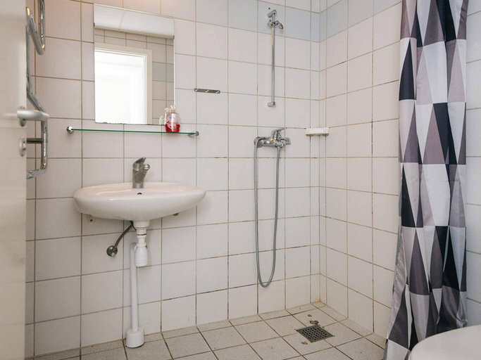Bathroom, 6 person holiday home on a holiday park in Hejls, Kolding