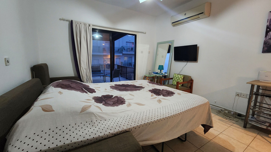 Room, Cozy Studio With Terrace, sea Views, Near Beaches and Amenities