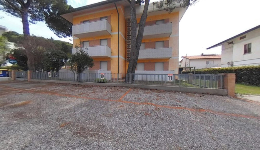 Parking 5, Flat With a Panoramic Terrace and Stunning Views, Udine