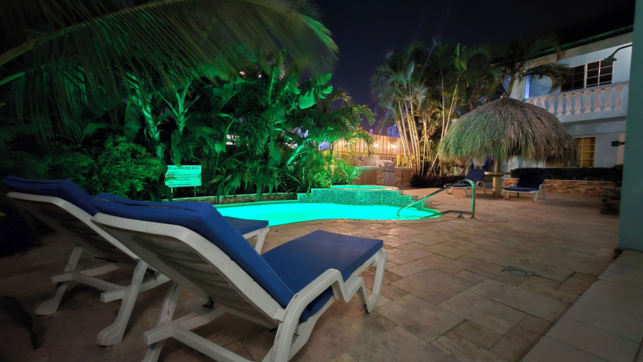 Others 3, Wonderful 1-bedroom Apartment 3 km From Eagle Beach