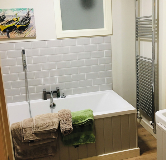 Bathroom 4, The Art Attic a Stylish Boutique Apartment, Powys
