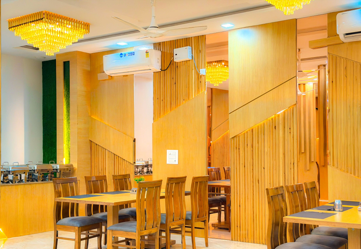 Food & Drinks 5, Hotel Shri Radha Orchid, Mathura