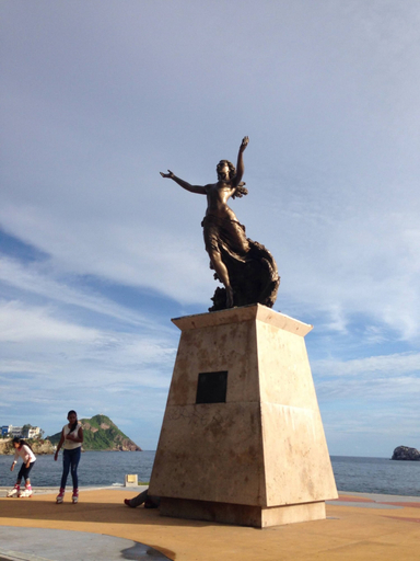 Others 2, Charming Condo in Gaviotas Walk to Beach cafes, restaurants within Golden Zone, Mazatlán
