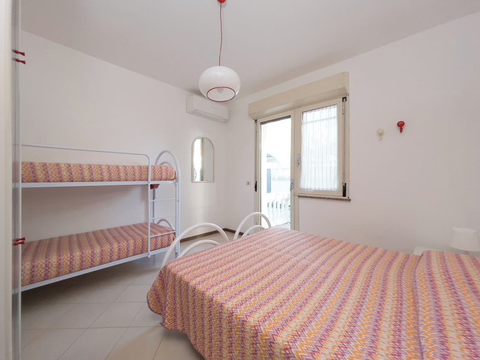 Room 2, Comfy Flat Just 350 mt From the Beach, Udine