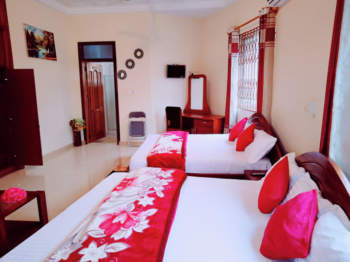 Others 5, Renajoe Exclusive Centre, Ejisu-Juabeng