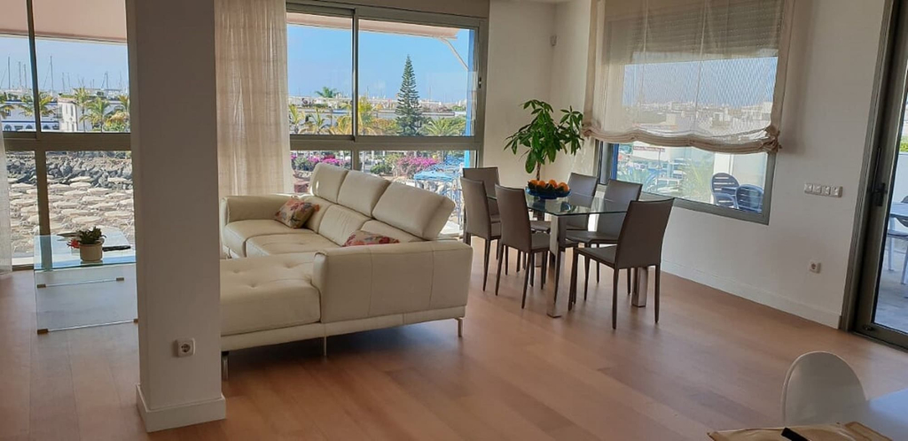 Living area 5, Beachfront Loft in Puerto de Mogan by El Sirocco, Las Palmas