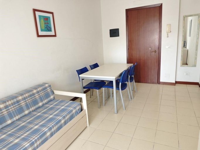 Dining, Cozy Top-floor Getaway Near the sea, Udine