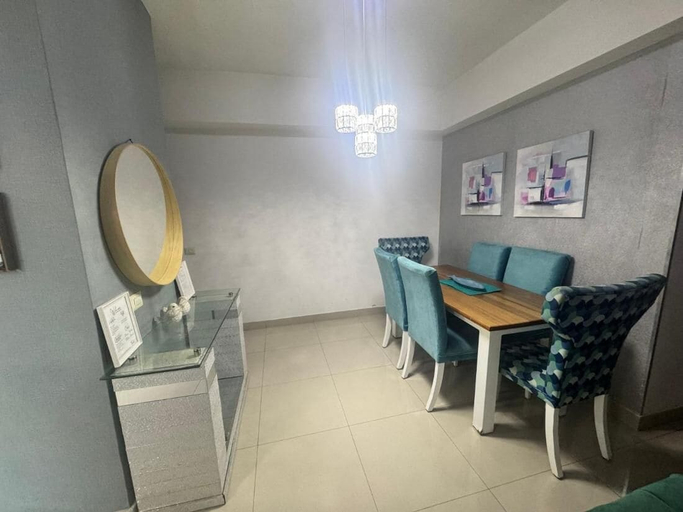 Dining room 5, Modern Beach Apartment Pool Balcony 4min Walk to Boca Chica Beach, Boca Chica