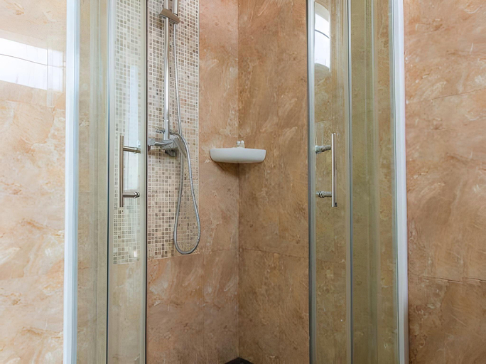 Bathroom 5, Suntosa Resort, Pattaya