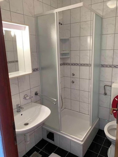 Bathroom, villa ata razanac - Nice apartment by the sea, Ražanac