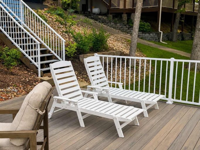 Terrace/patio 5, It's A Shore Thing - Boat Slips and Hot Tub, Camden