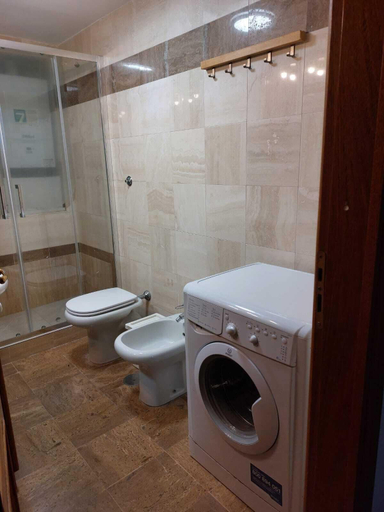 Bathroom 3, Termini Colosseum apartment, Rome