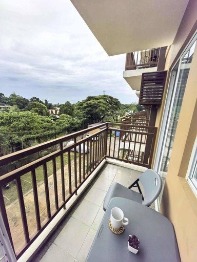 Balcony 5, Modern Comfort in Paradise Condo at Verdant Palawan, Puerto Princesa City