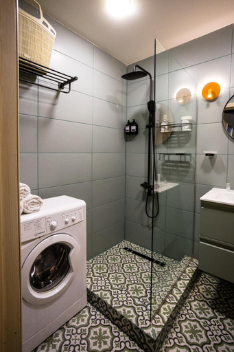 Bathroom 2, Beach Tower by G-Point, Batumi