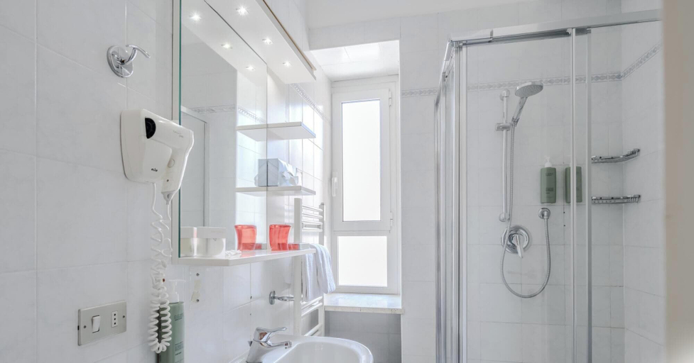Bathroom 5, Hotiday Room Collection - Alassio Centro, Savona