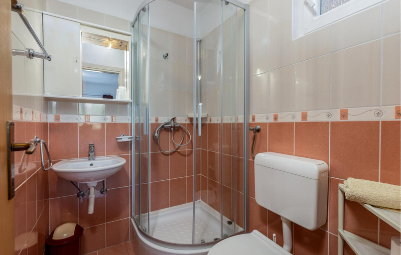 Bathroom, 1 Bedroom Stunning Apartment In Barbat Na Rabu, Lopar/Supetarska Draga