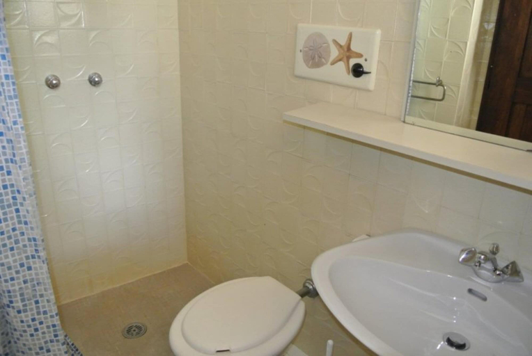 Bathroom 3, Cozy Villa in a Holiday Village With Pool, Udine