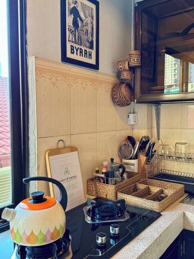 Private kitchen 5, Cozy 1990s Khmer Style Flat in Heart of Tonle Bassac, Phnom Penh