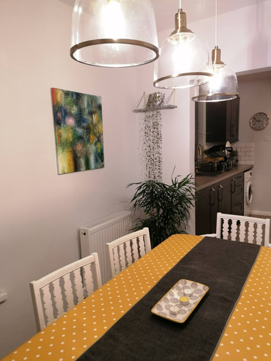 Dining room 5, City Central Garden Flat, Plymouth