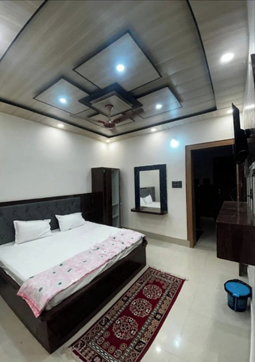 Room 5, RK Majestic Mirage, Mathura