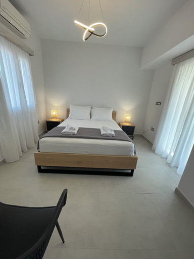 Others 5, Villa Rodelia nr2 in Roda, Ionian Islands