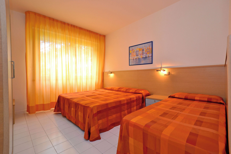 Room 5, Pleasant Accommodation With Pool, Udine