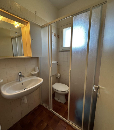Bathroom 5, Family Vacation Apartment With Swimming Pools, Venezia