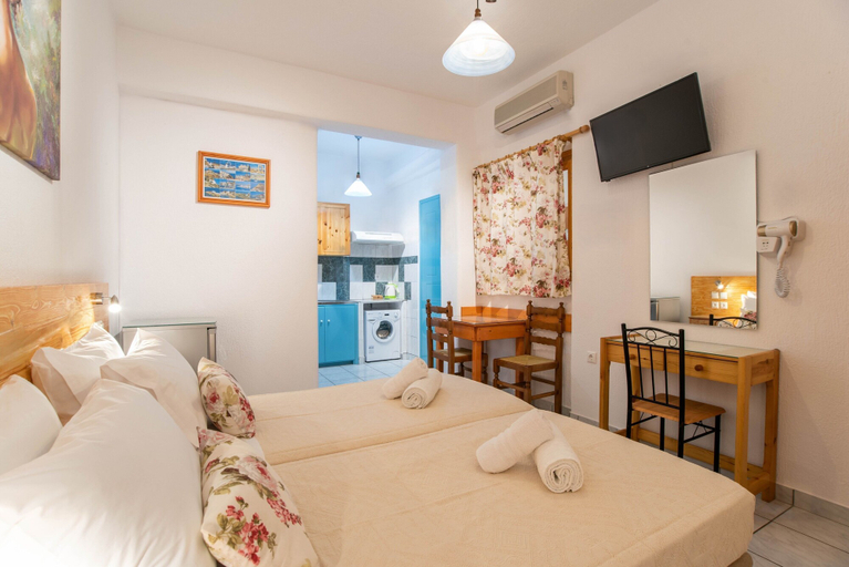 Others 1, Comfort Double or Twin Room or semi-basement, South Aegean