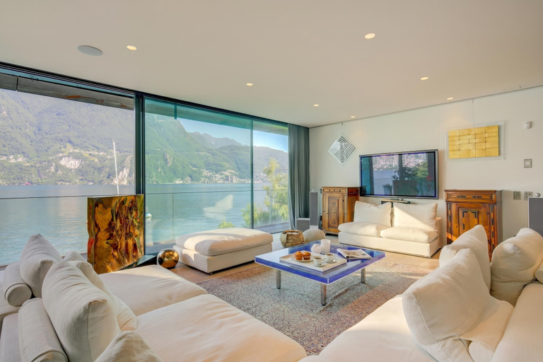 Others 2, Maison Sur l'Eau, Lugano