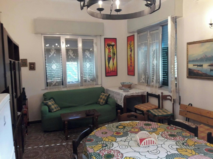Interior 2, Apartment in Villa Mora Near the sea - Wi-fi, Syracuse