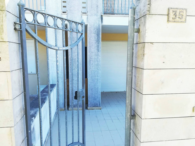 Exterior detail, Casa Elettra in Otranto, Lecce
