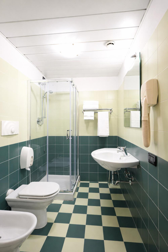 Bathroom 4, LVG Hotel Collection – Riz, Pavia