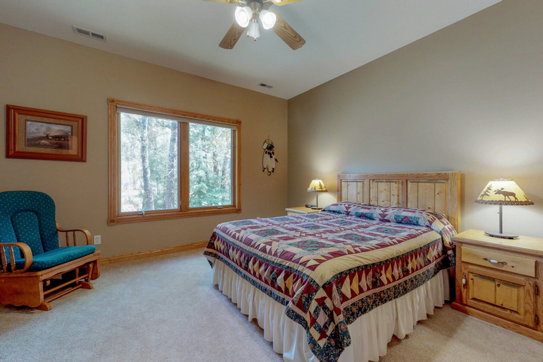 Room 5, Waterfront Living Near Estes Park w/ Furnished Deck & River View, Larimer