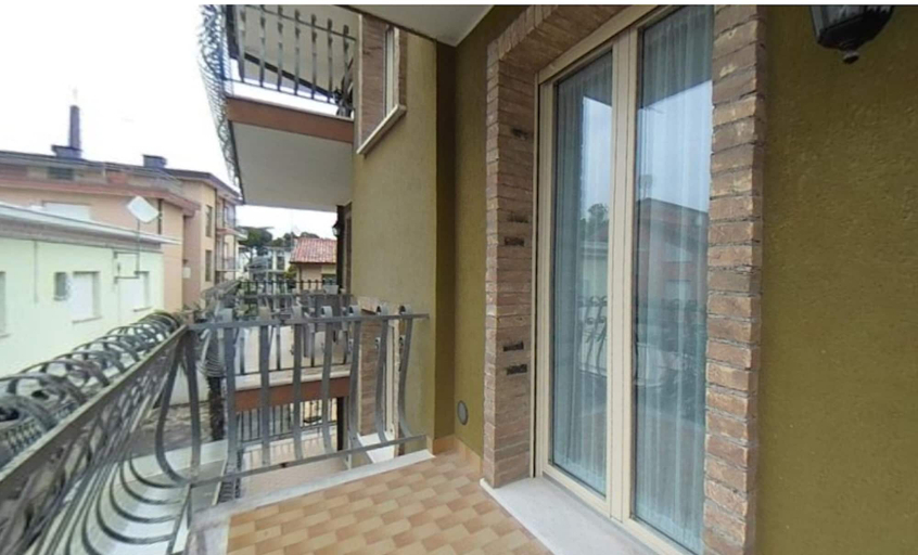 Balcony 3, Cozy Central Flat 150mt From the Beach, Udine