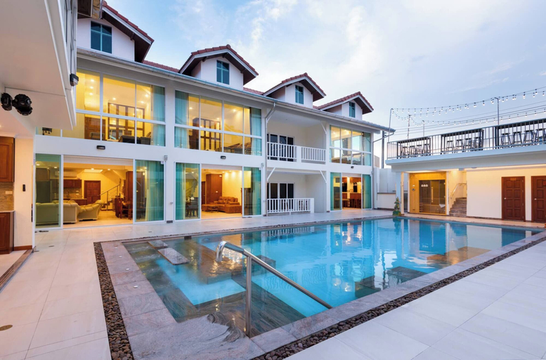 Pool 4, #1 Luxury 4BR Resort Poolvilla Pratamnak Residence, Pattaya