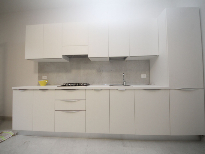 Others 4, Modern apartment near the beach, Rovigo