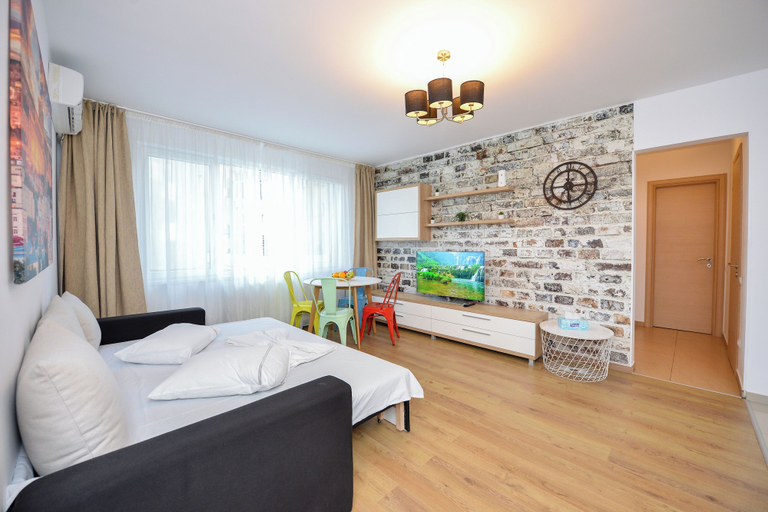 Others 3, Bucharest Apartment - Two Bedrooms - 6 Guests - Cismigiu Gardens, Municipiul Bucuresti