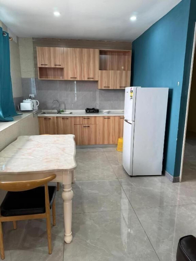 Private kitchen 5, Cozy Studio Retreat in Honiara, Solomon Islands, Panatina